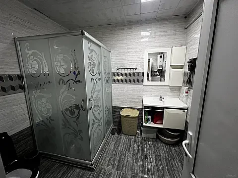 Satılır 3 otaqlı mənzil 86 m²