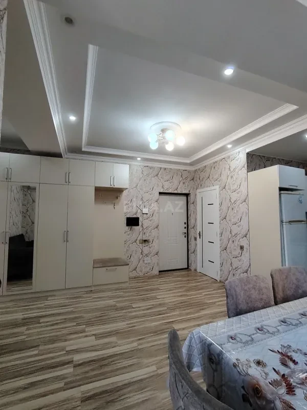 Kirayə verilir 2 otaqlı mənzil 50 m²
