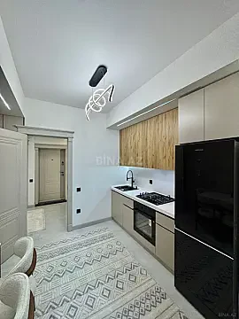 Satılır 3 otaqlı mənzil 93 m²