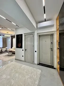 Satılır 3 otaqlı mənzil 93 m²