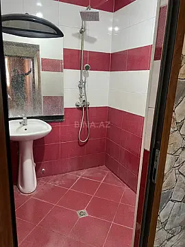 Kirayə verilir 2 otaqlı mənzil 50 m²