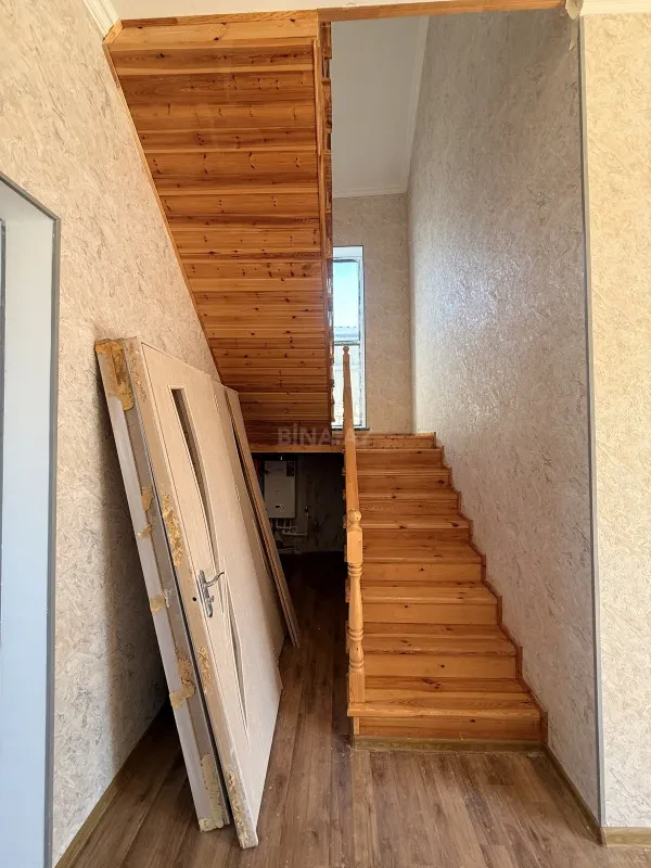 Satılır 4 otaqlı həyət evi 130 m²