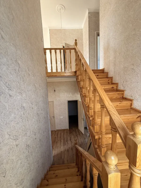 Satılır 4 otaqlı həyət evi 130 m²