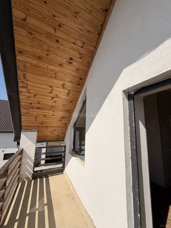 Satılır 4 otaqlı həyət evi 130 m²