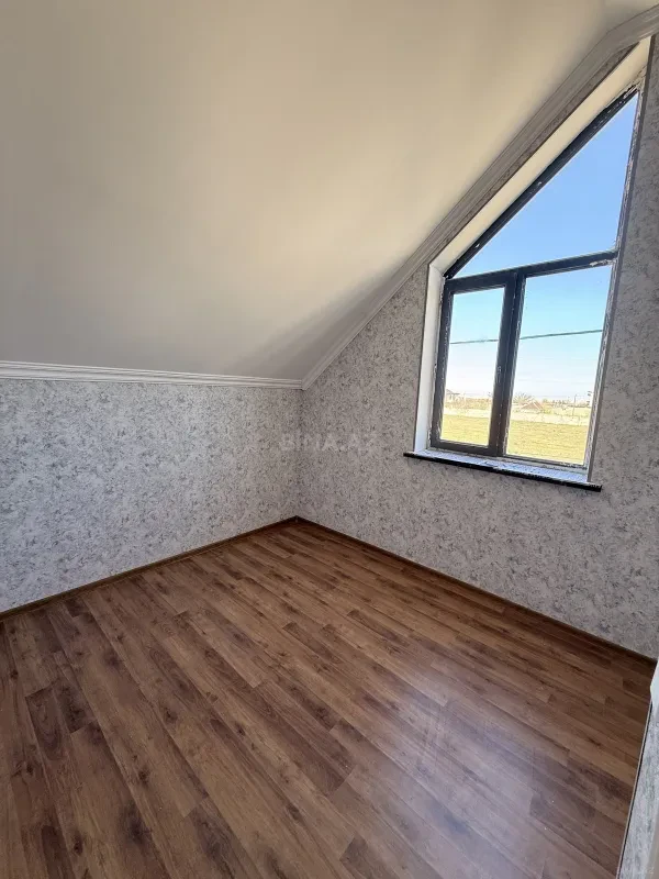 Satılır 4 otaqlı həyət evi 130 m²