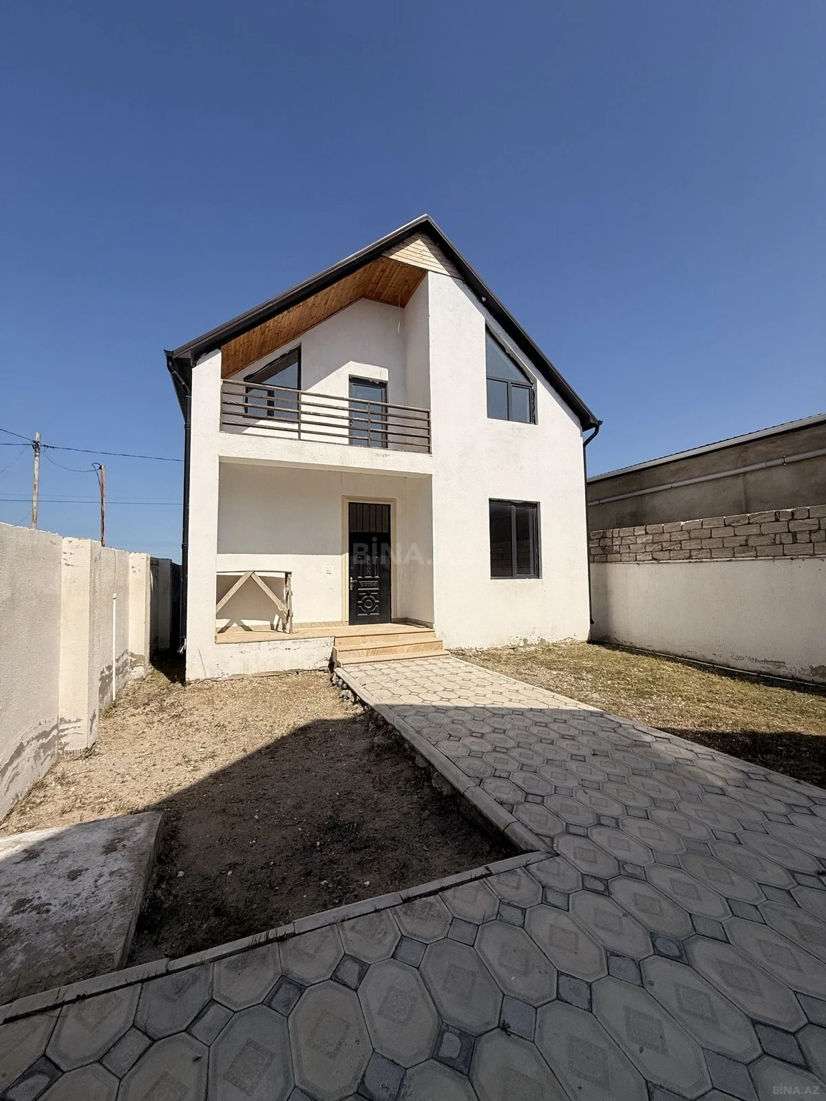 Satılır 4 otaqlı həyət evi 130 m²