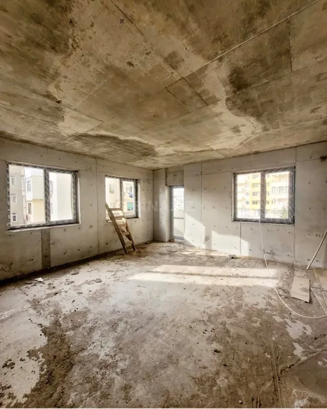 Satılır 2 otaqlı mənzil 120 m²