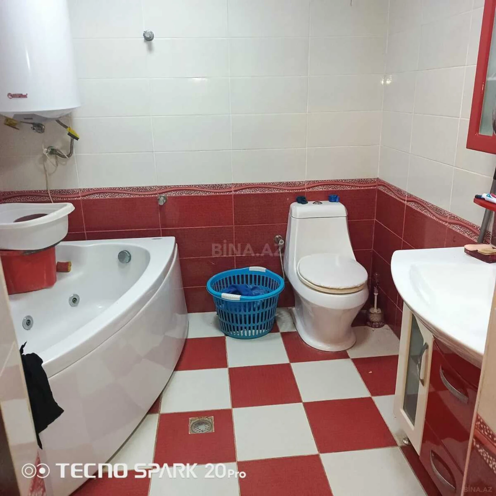 Satılır 1 otaqlı mənzil 68 m²