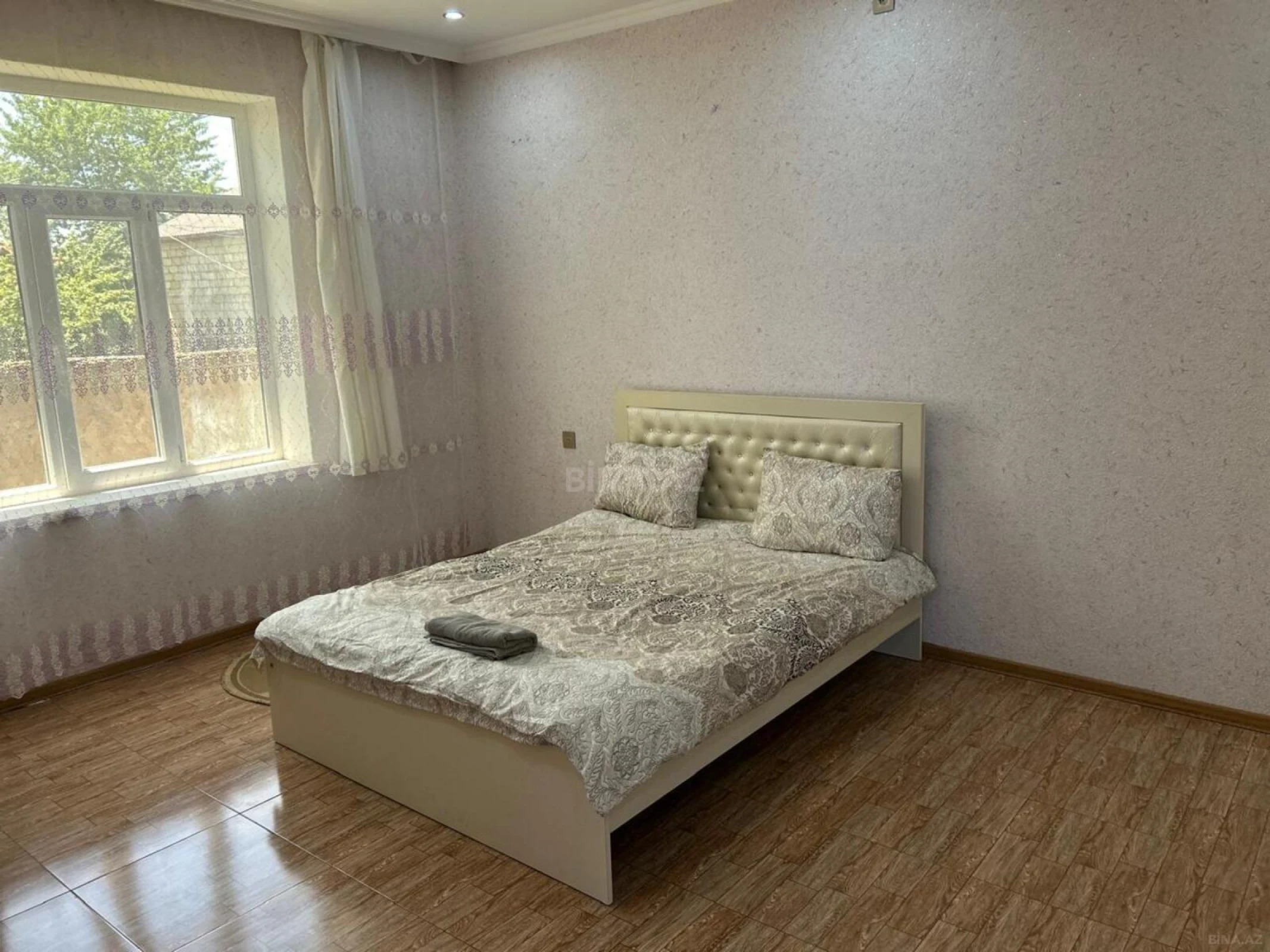 Satılır 4 otaqlı həyət evi 150 m²