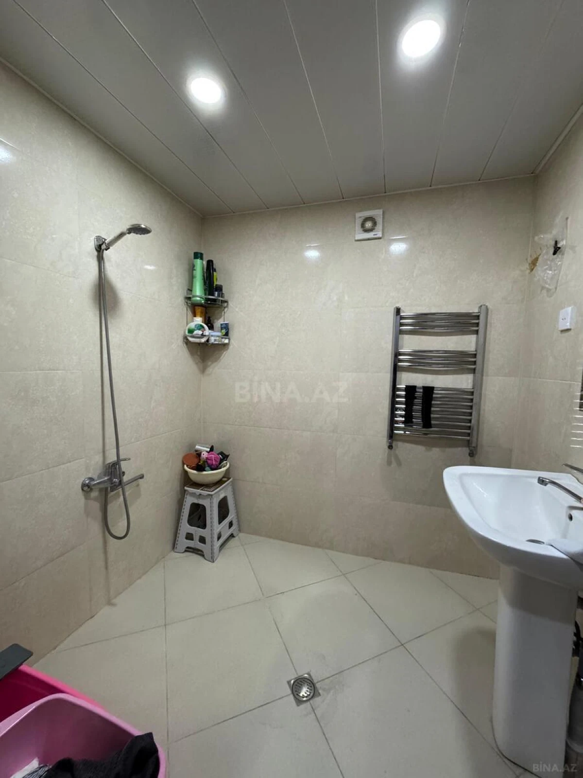 Satılır 2 otaqlı mənzil 95 m²