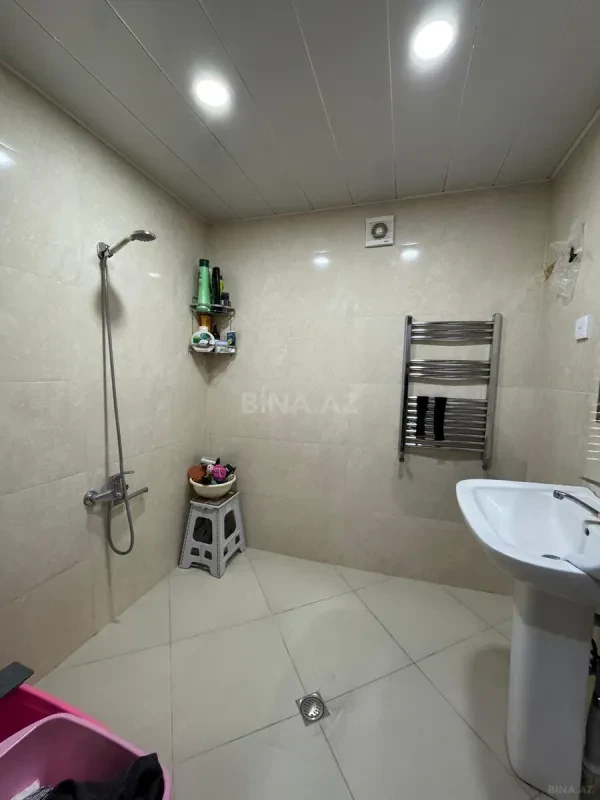 Satılır 2 otaqlı mənzil 95 m²