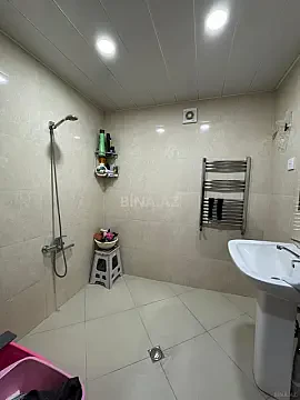 Satılır 2 otaqlı mənzil 95 m²