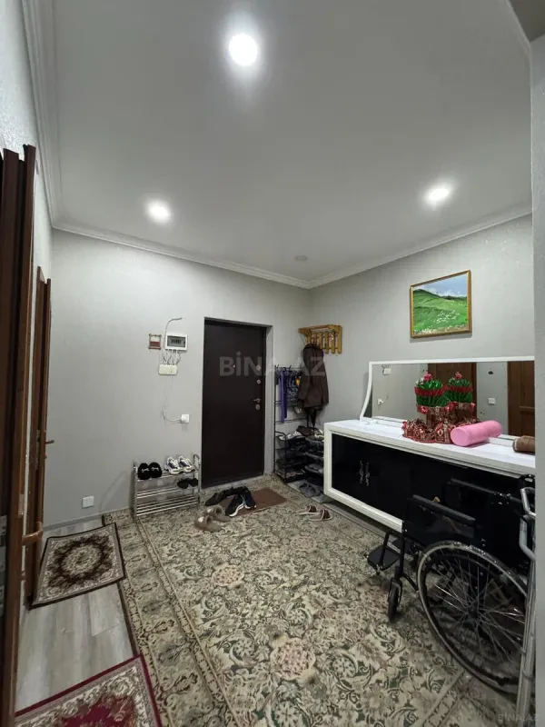 Satılır 2 otaqlı mənzil 95 m²