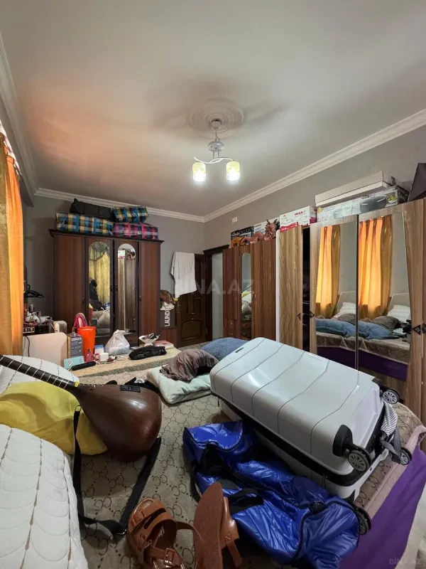 Satılır 2 otaqlı mənzil 95 m²