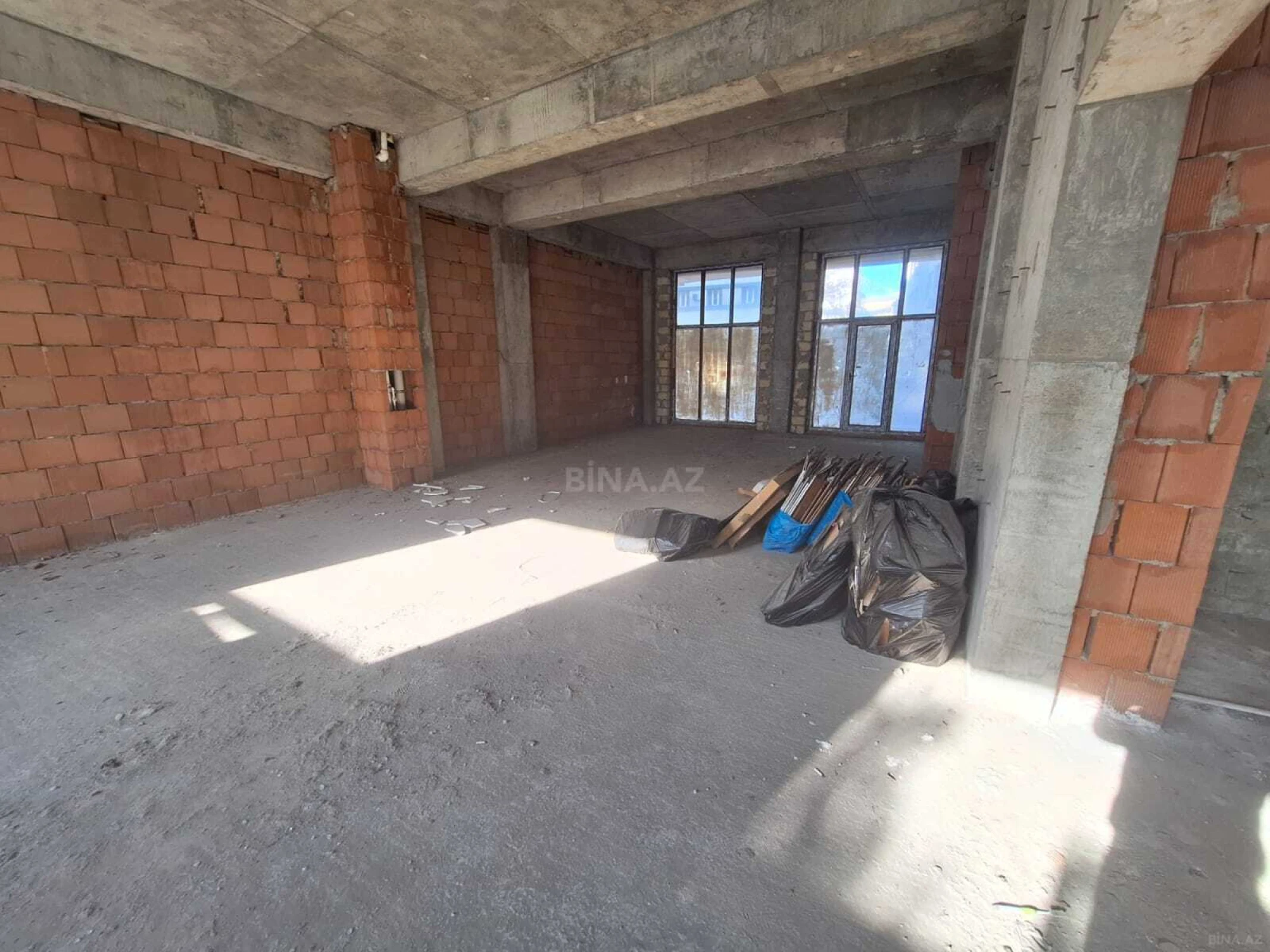 Kirayə verilir obyekt 1000 m²