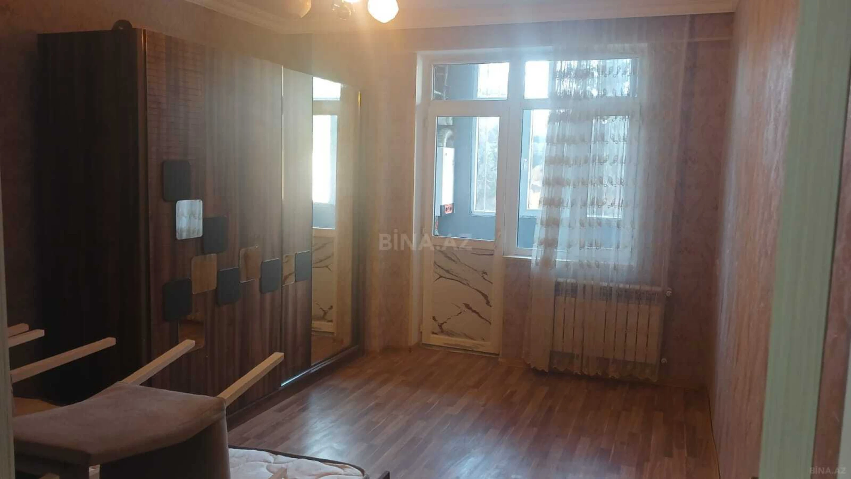 Kirayə verilir 2 otaqlı mənzil 70 m²