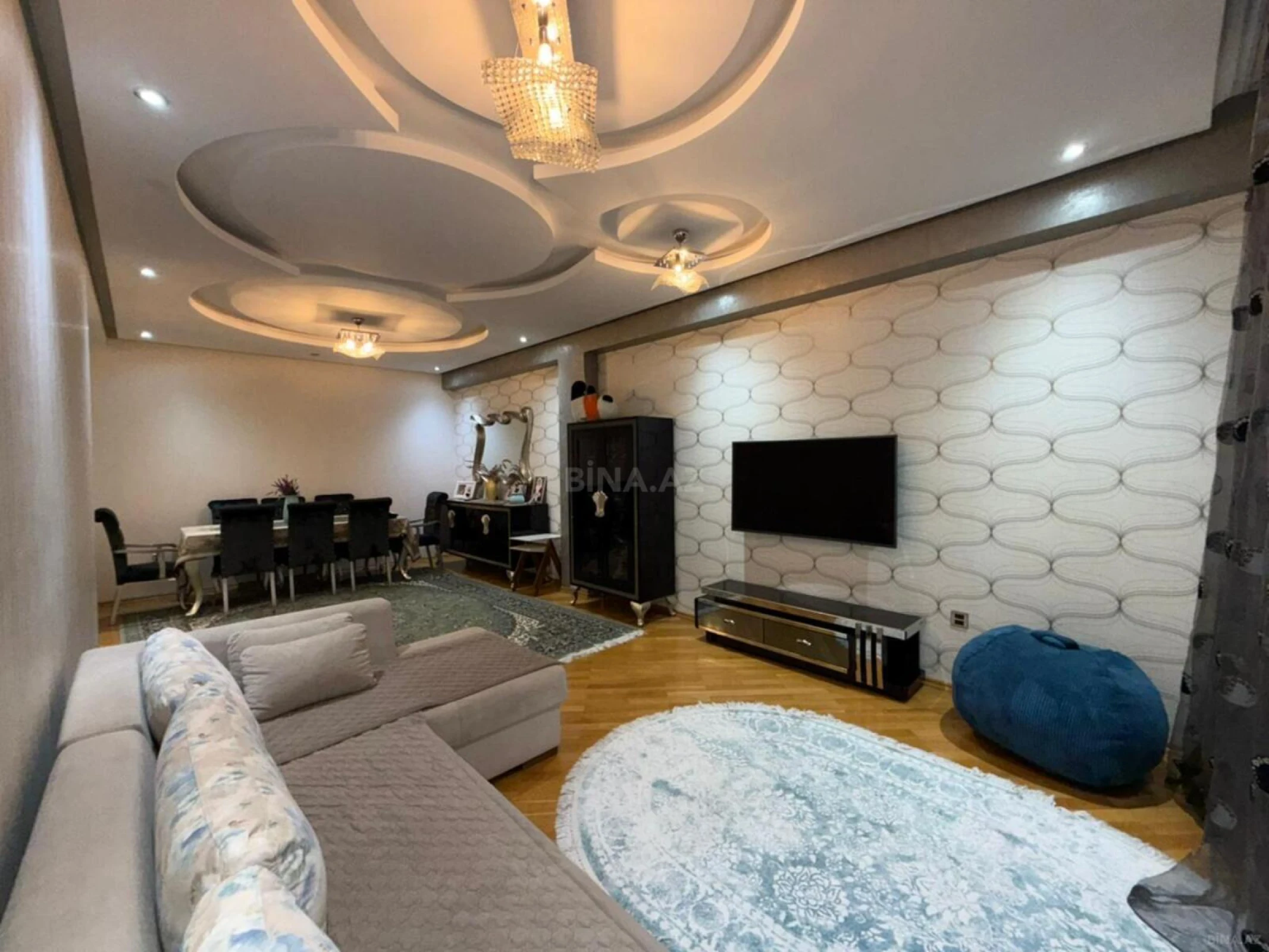 Satılır 2 otaqlı mənzil 88 m²