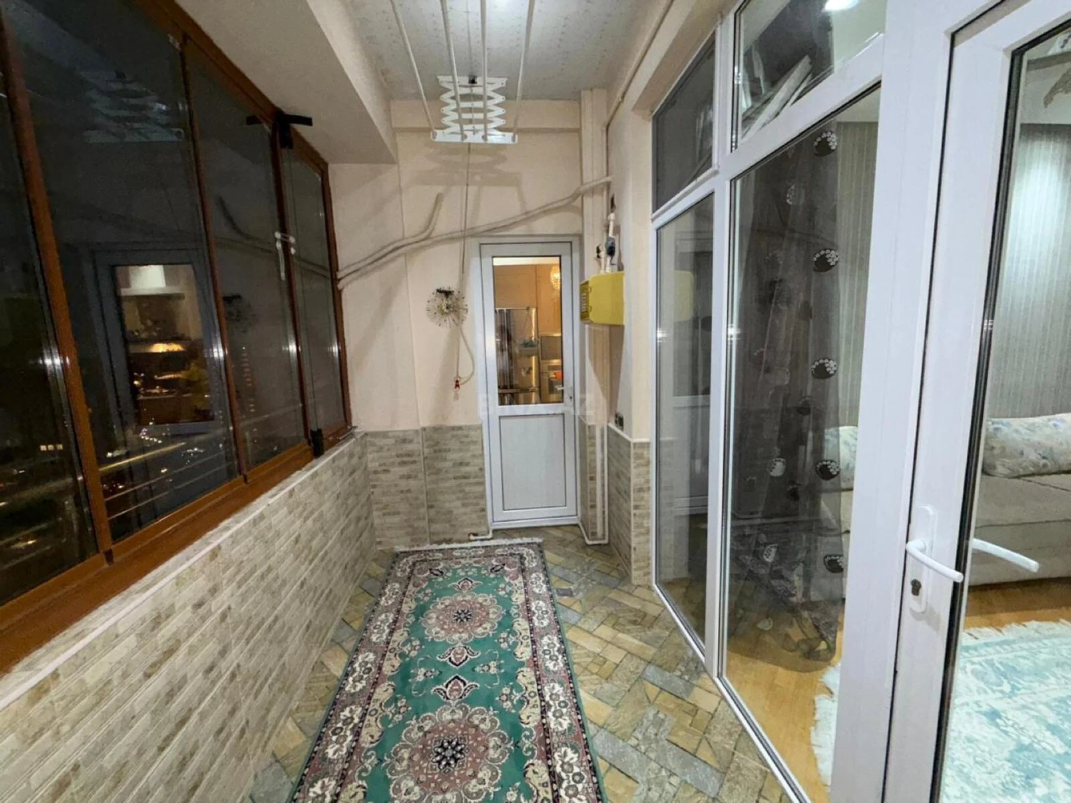 Satılır 2 otaqlı mənzil 88 m²