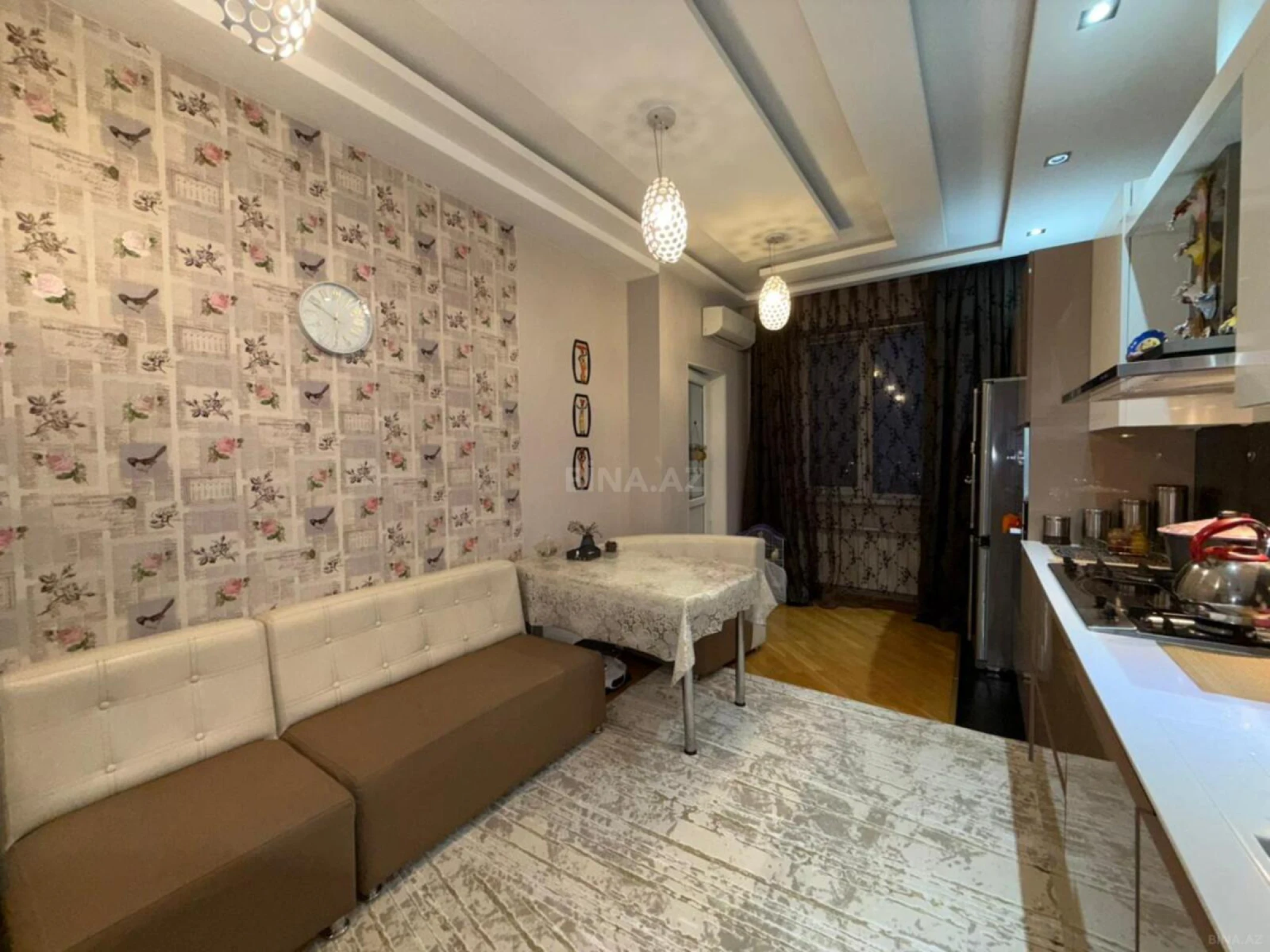 Satılır 2 otaqlı mənzil 88 m²