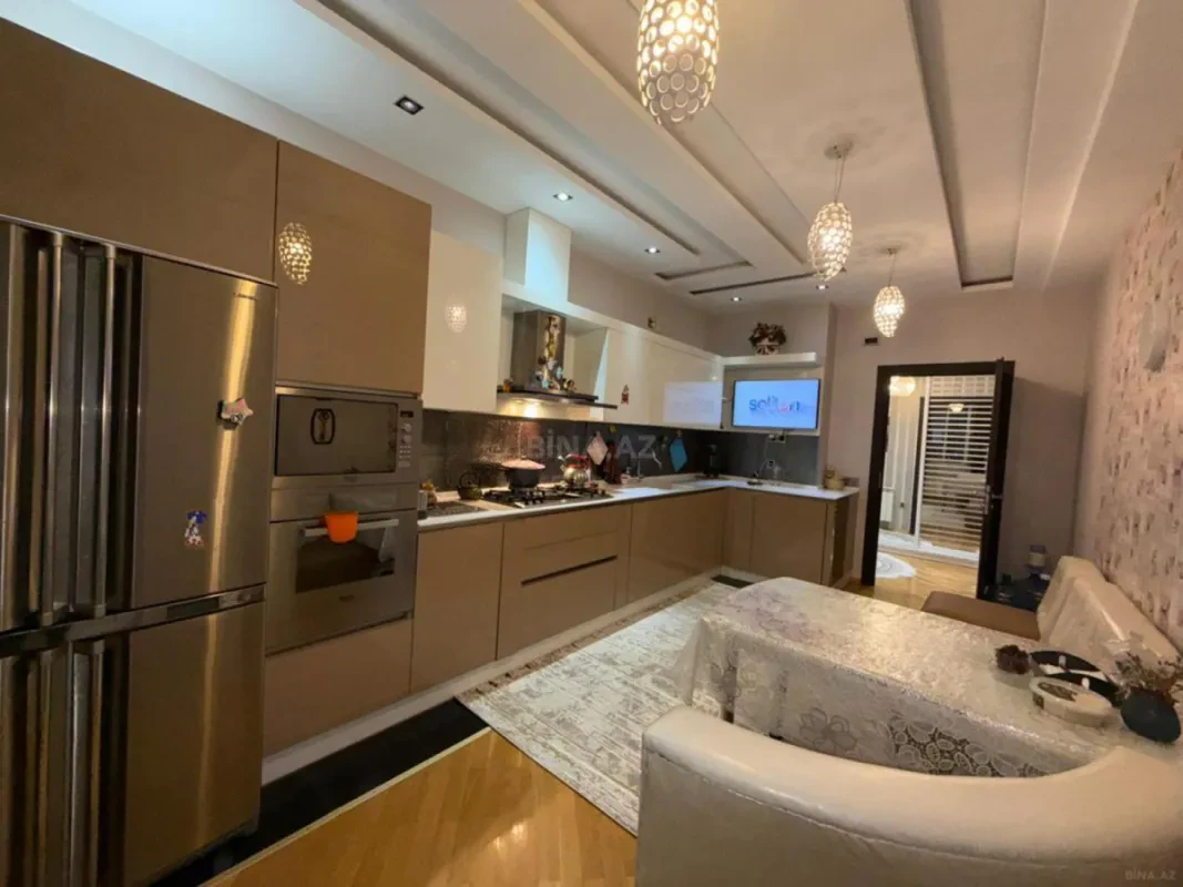 Satılır 2 otaqlı mənzil 88 m²