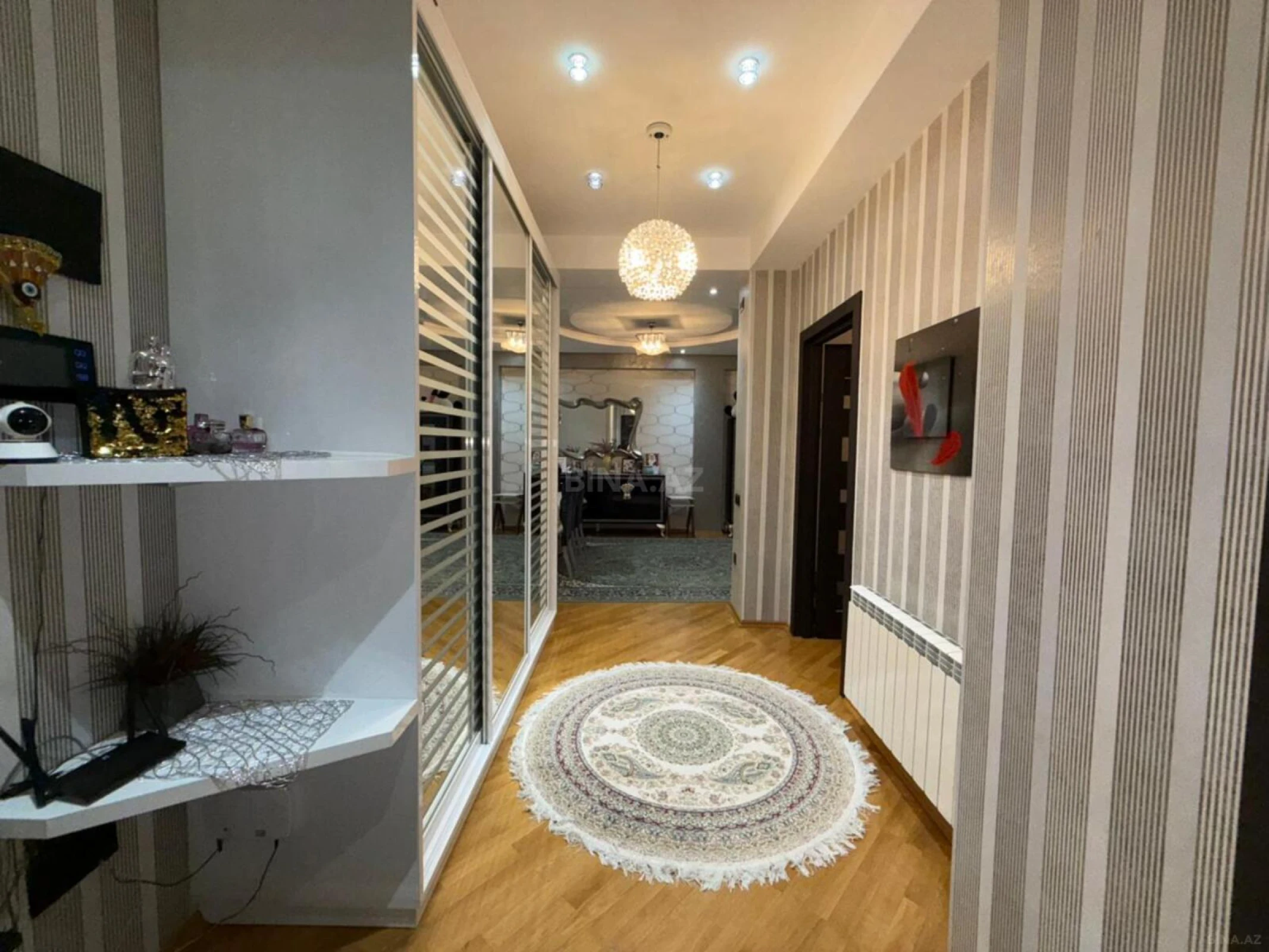 Satılır 2 otaqlı mənzil 88 m²