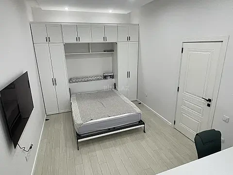 Satılır 1 otaqlı mənzil 35 m²