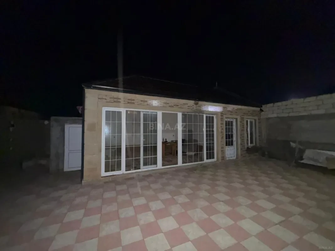 Satılır 4 otaqlı həyət evi 140 m²