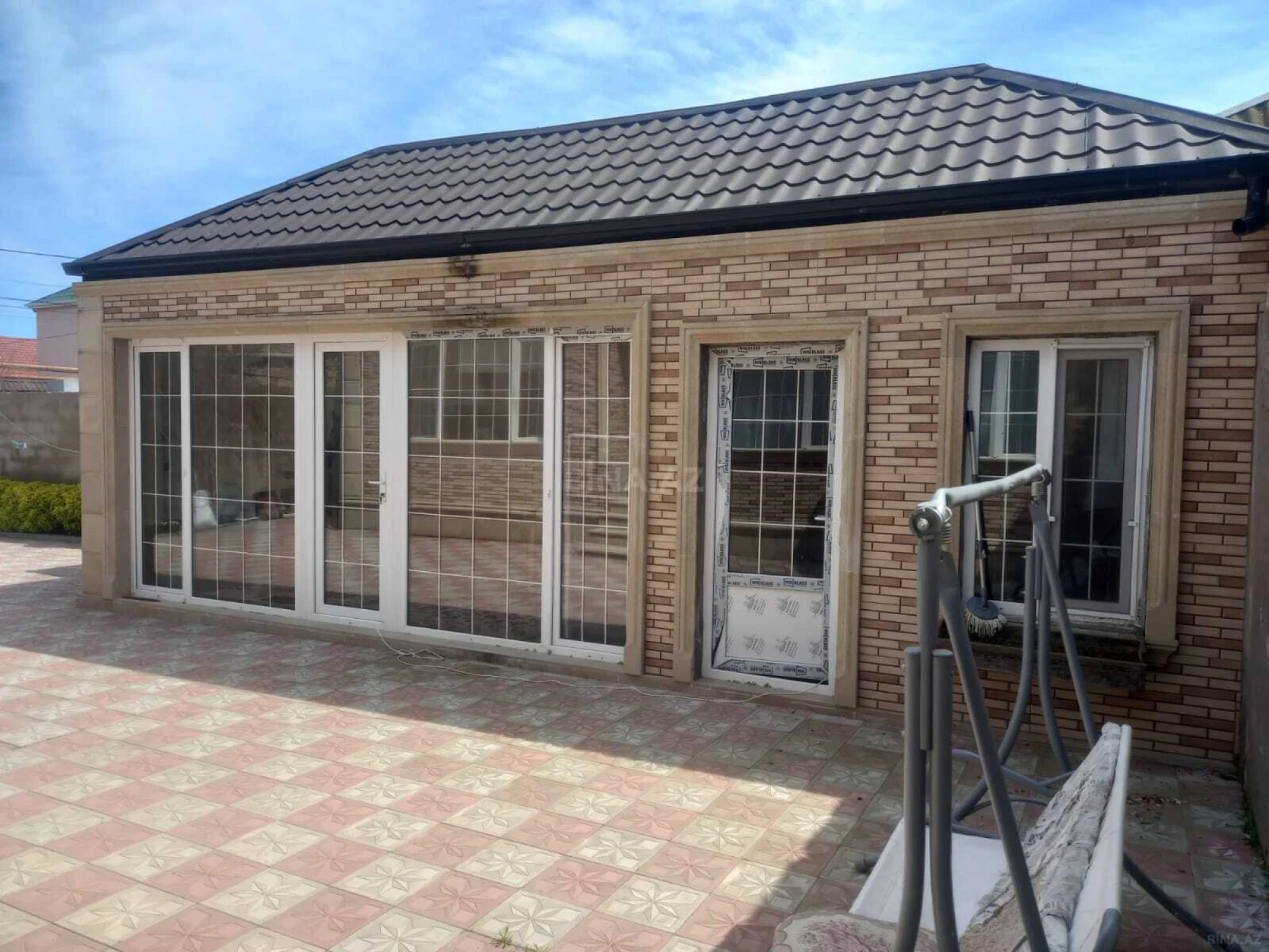 Satılır 4 otaqlı həyət evi 140 m²