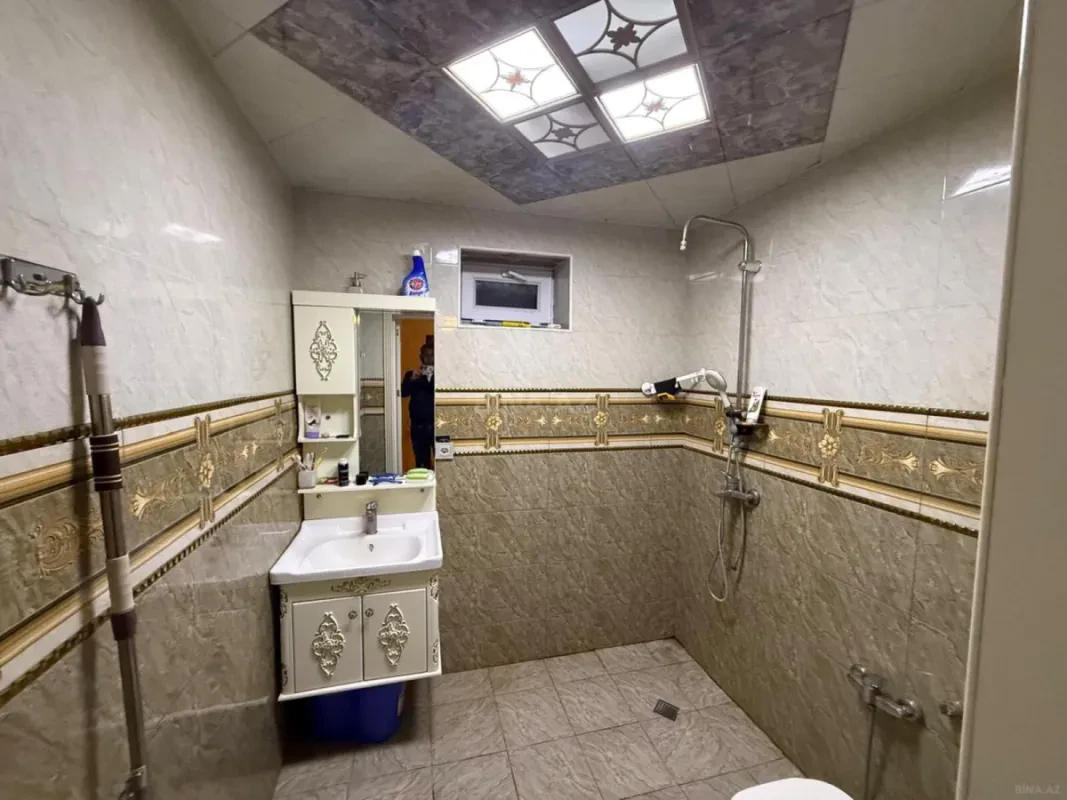 Satılır 4 otaqlı həyət evi 140 m²