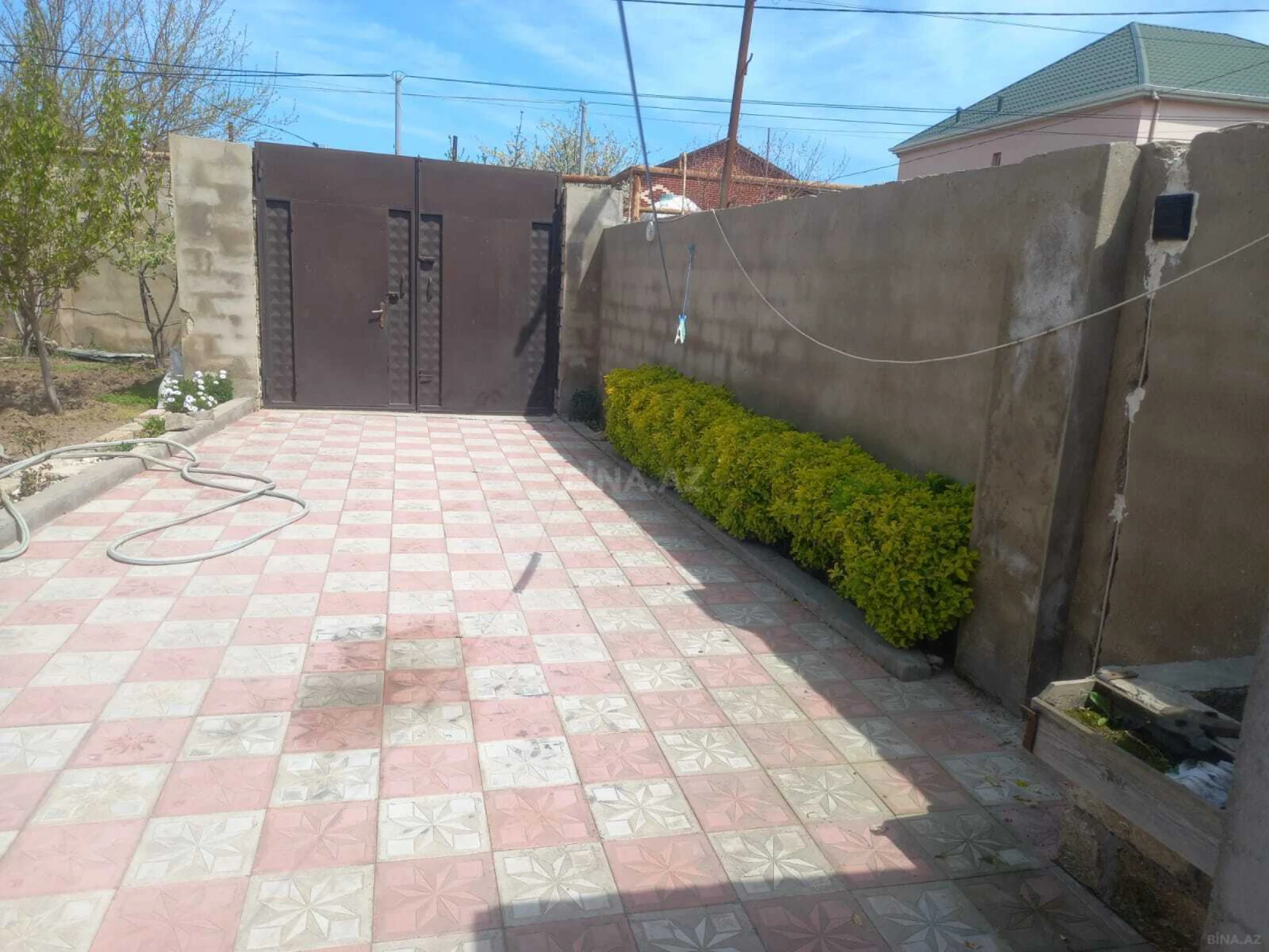 Satılır 4 otaqlı həyət evi 140 m²