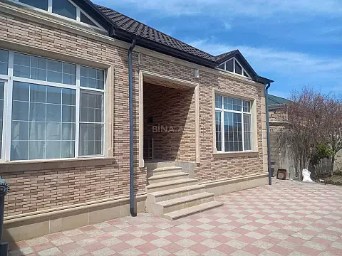Satılır 4 otaqlı həyət evi 140 m²