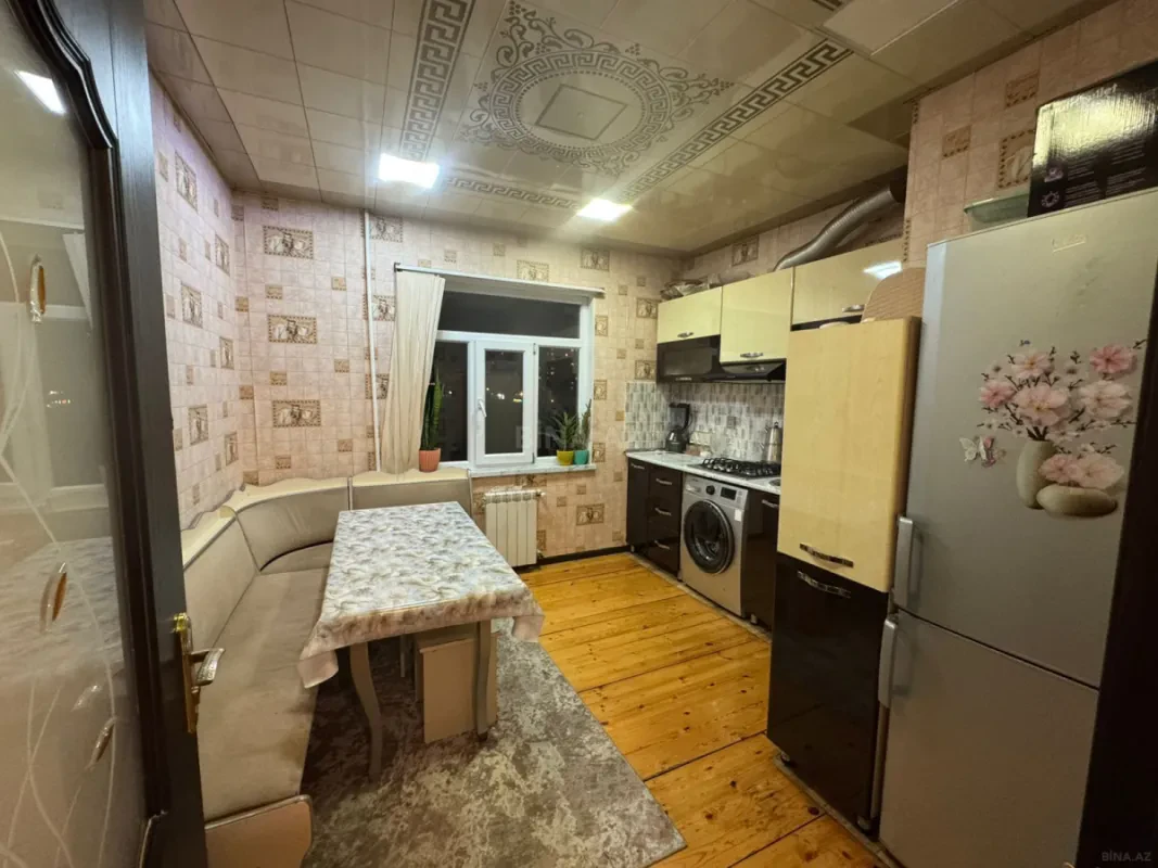 Satılır 2 otaqlı mənzil 68 m²