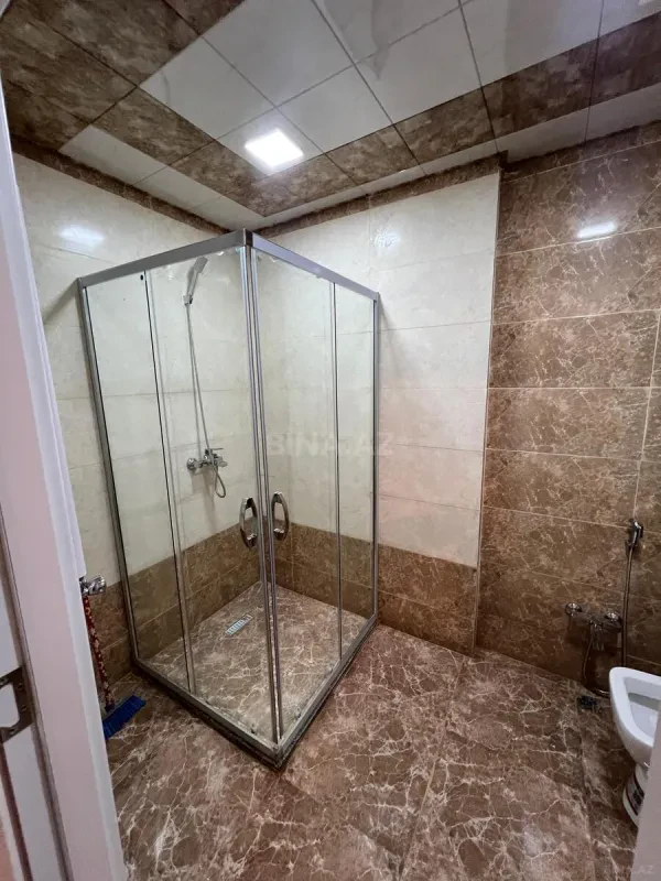 Kirayə verilir 2 otaqlı mənzil 66 m²