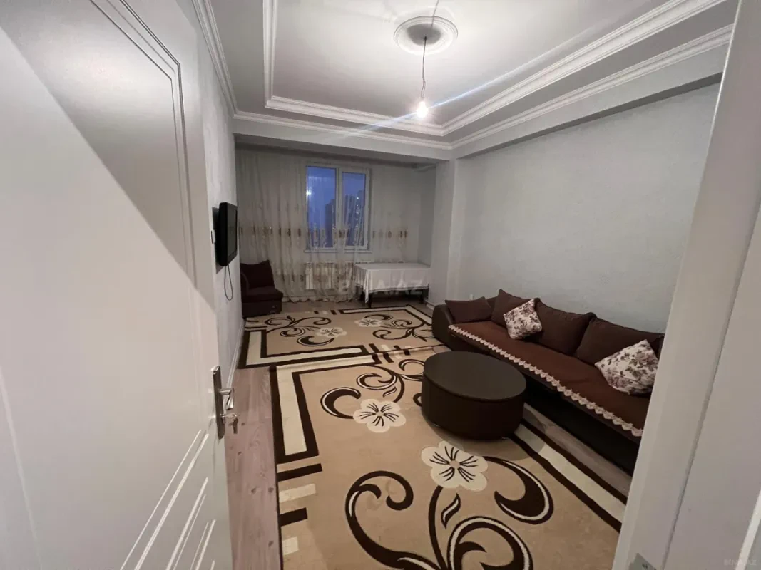 Kirayə verilir 2 otaqlı mənzil 66 m²