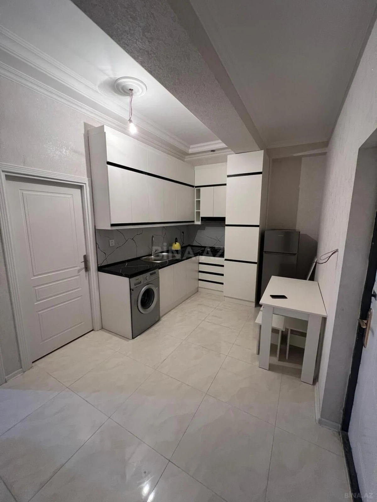 Kirayə verilir 2 otaqlı mənzil 66 m²