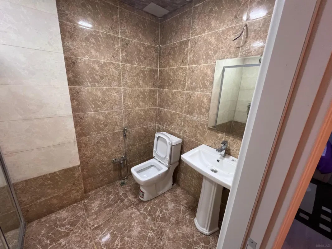 Kirayə verilir 2 otaqlı mənzil 66 m²
