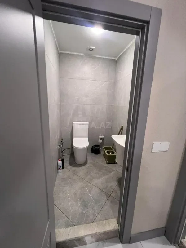 Kirayə verilir 2 otaqlı mənzil 85 m²