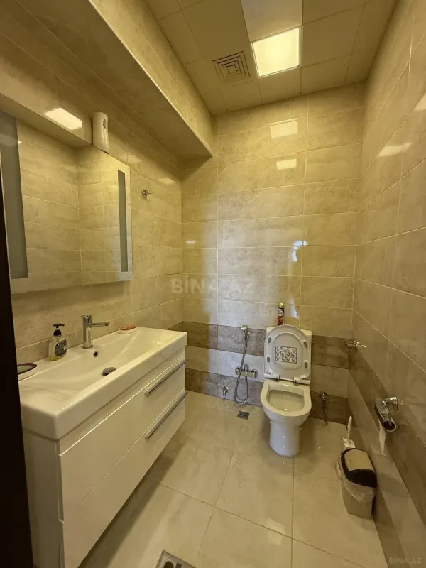 Satılır 3 otaqlı mənzil 160 m²