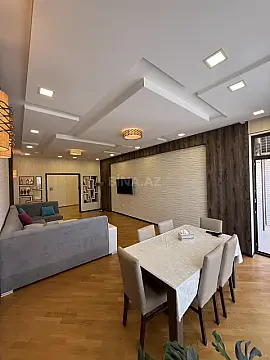 Satılır 3 otaqlı mənzil 160 m²