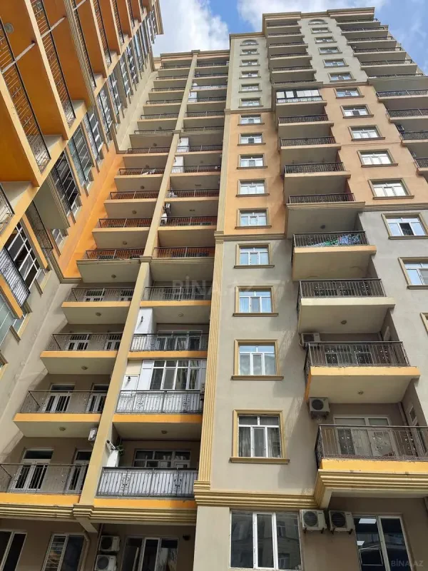Satılır 2 otaqlı mənzil 100 m²