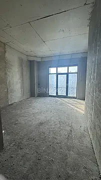 Satılır 4 otaqlı mənzil 175 m²