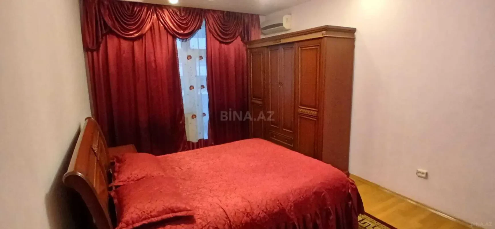 Kirayə verilir 3 otaqlı mənzil 140 m²