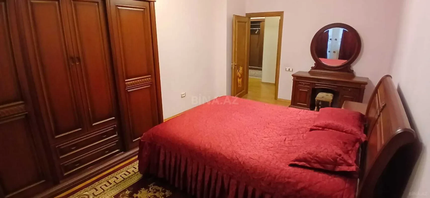 Kirayə verilir 3 otaqlı mənzil 140 m²