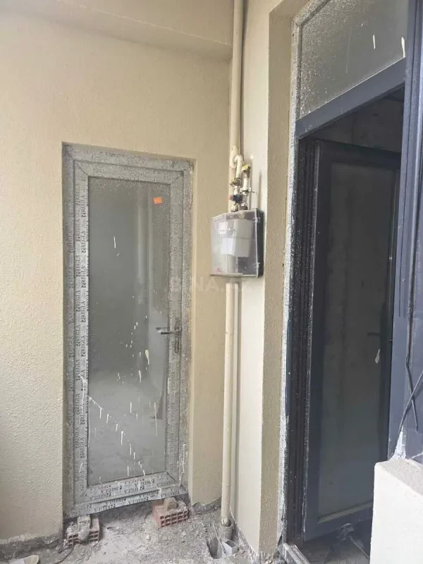 Satılır 3 otaqlı mənzil 130 m²