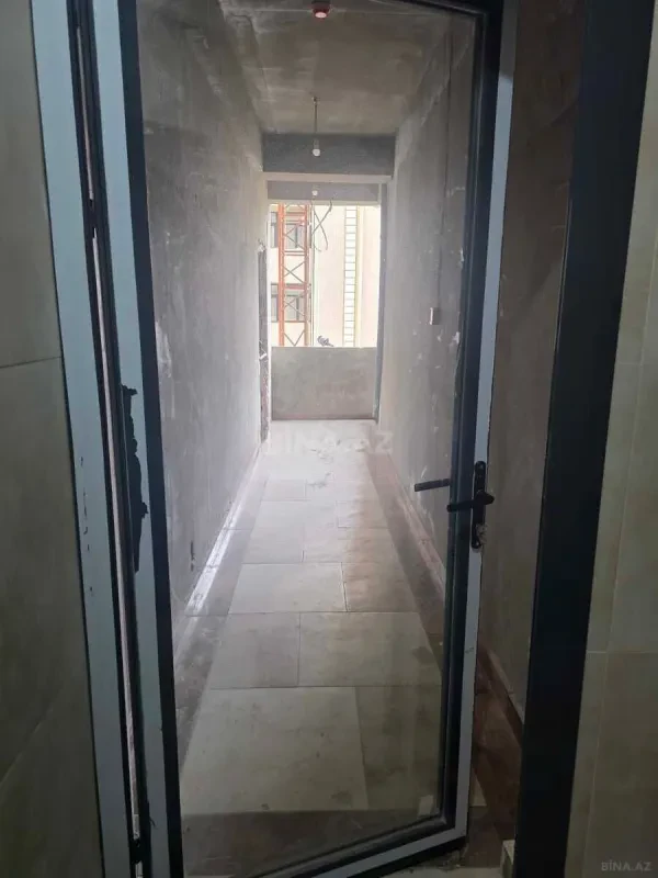 Satılır 3 otaqlı mənzil 130 m²