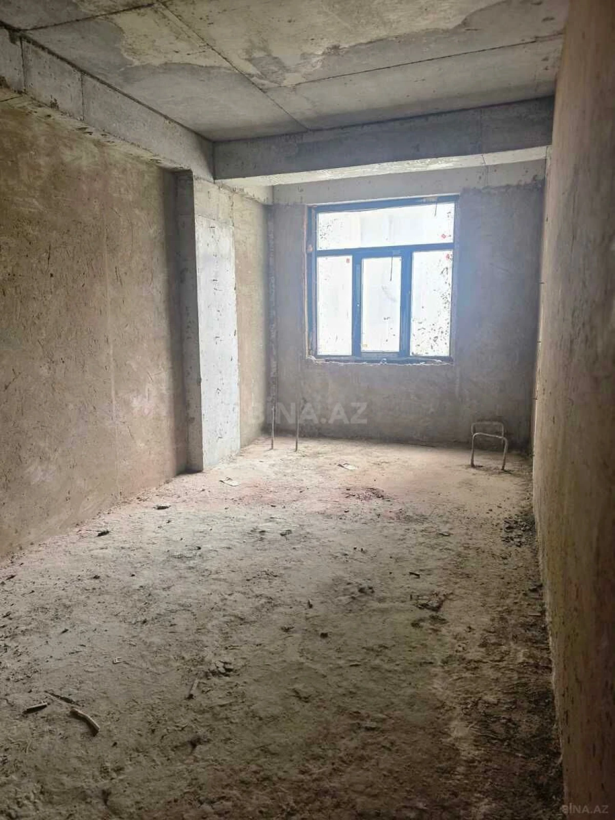 Satılır 3 otaqlı mənzil 130 m²