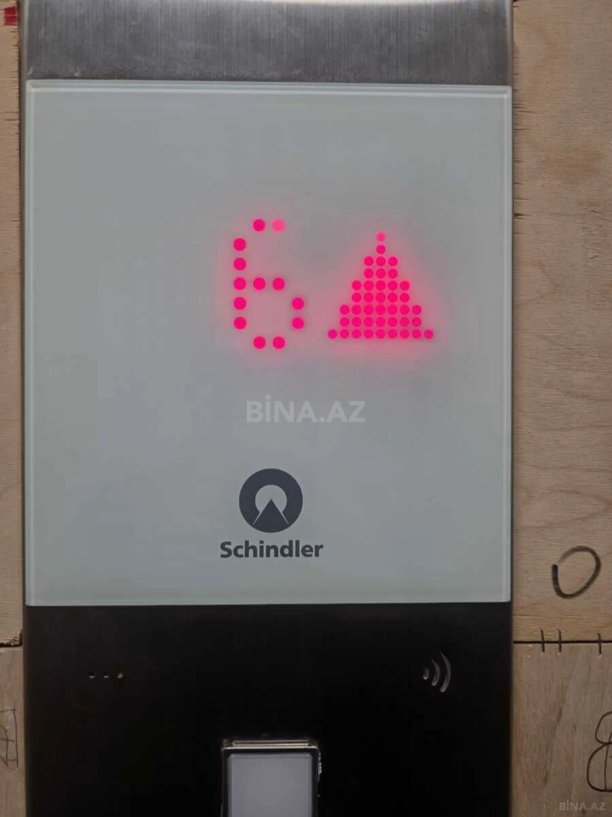 Satılır 3 otaqlı mənzil 130 m²