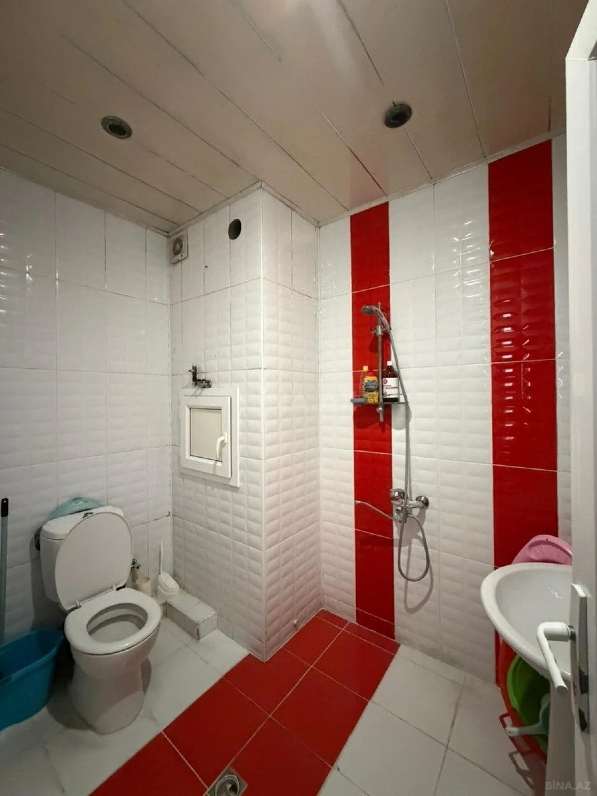 Satılır 4 otaqlı mənzil 100 m²