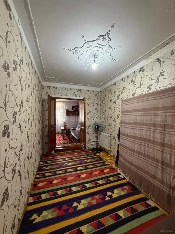 Satılır 4 otaqlı mənzil 100 m²