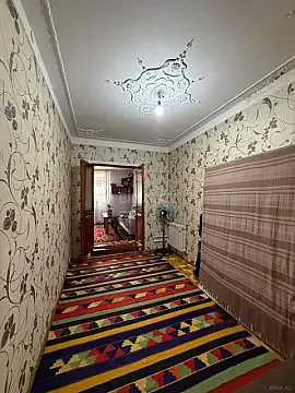 Satılır 4 otaqlı mənzil 100 m²